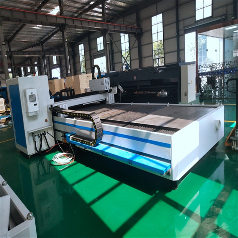 1000w 2000w 3000w 4kw Cnc फाइबर लेजर कटर स्टिल एल्युमिनियम पाना धातुको लागि