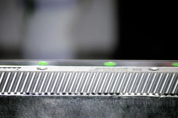 1500*3000mm 500w Racuys Or Ipg Fiber Laser Cutting Machine 1500*3000mm 500w Racuys वा Ipg फाइबर लेजर काट्ने मेसिन