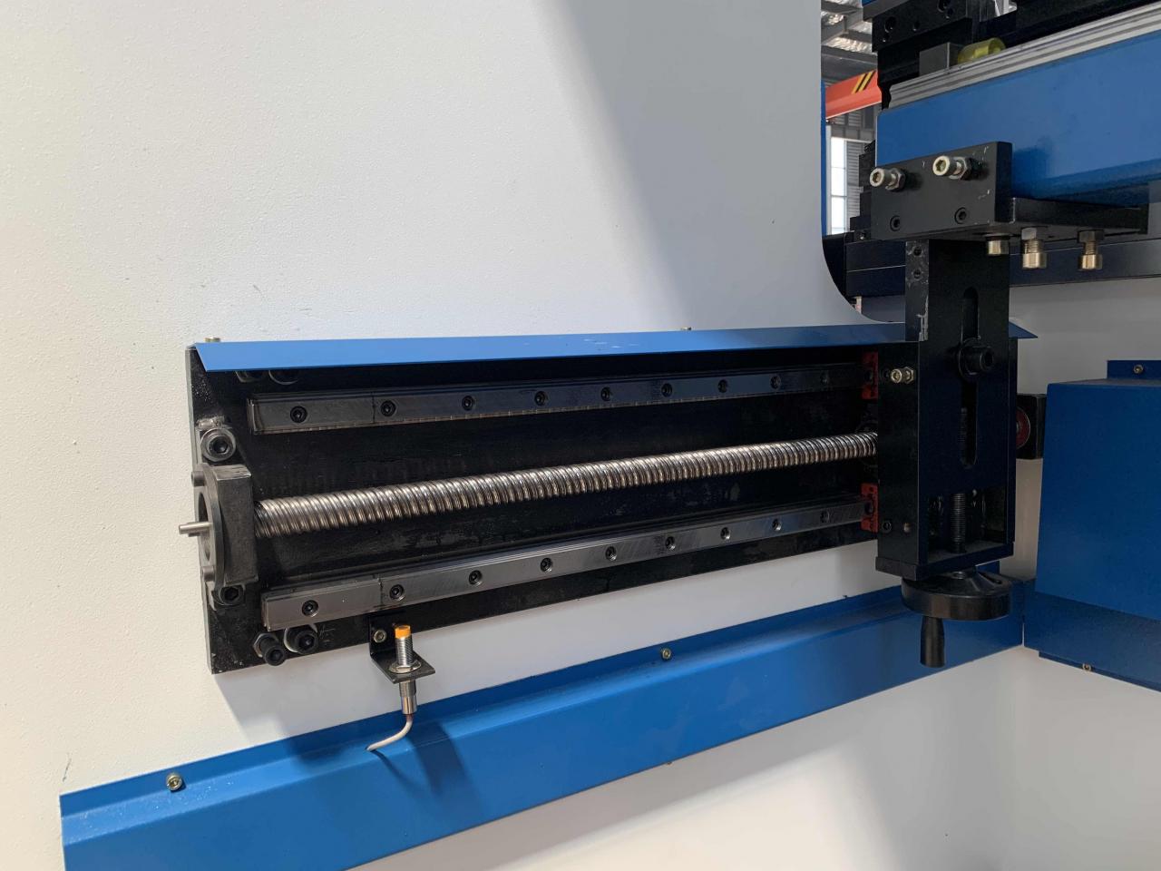 160t-4000 4-axis Cnc Hydraulic Bending Machine Press Brake 160t-4000 4-अक्ष Cnc हाइड्रोलिक बेन्डिङ मेसिन प्रेस ब्रेक