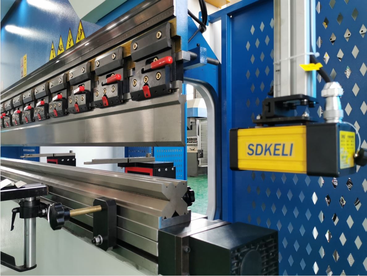 160t-4000 4-axis Cnc Hydraulic Bending Machine Press Brake 160t-4000 4-अक्ष Cnc हाइड्रोलिक बेन्डिङ मेसिन प्रेस ब्रेक