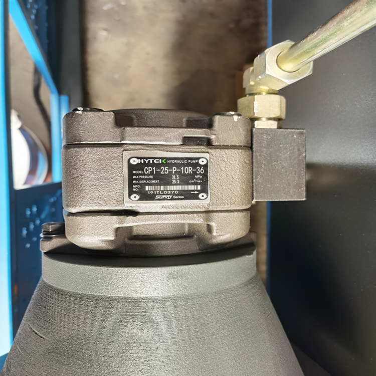 300t/4000 Hydraulic Press Brake Machine 300t/4000 हाइड्रोलिक प्रेस ब्रेक मेसिन