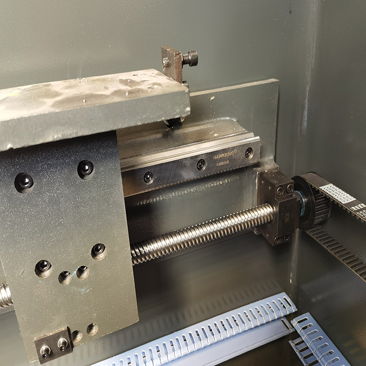 300t/4000 Hydraulic Press Brake Machine 300t/4000 हाइड्रोलिक प्रेस ब्रेक मेसिन