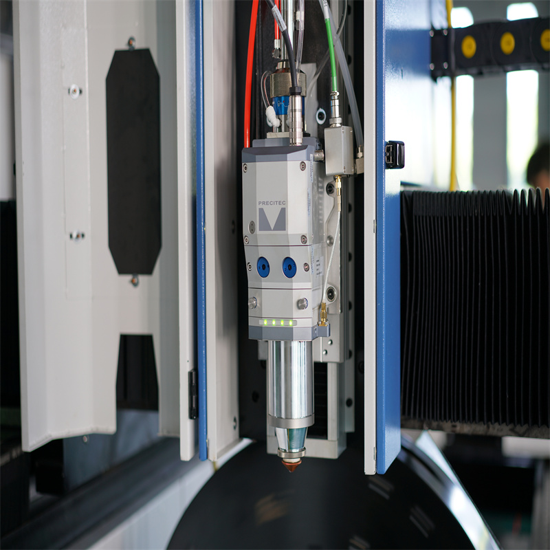 3015 1500x3000 एल्युमिनियम फाइबर लेजर काट्ने मेसिन औद्योगिक लेजर उपकरण