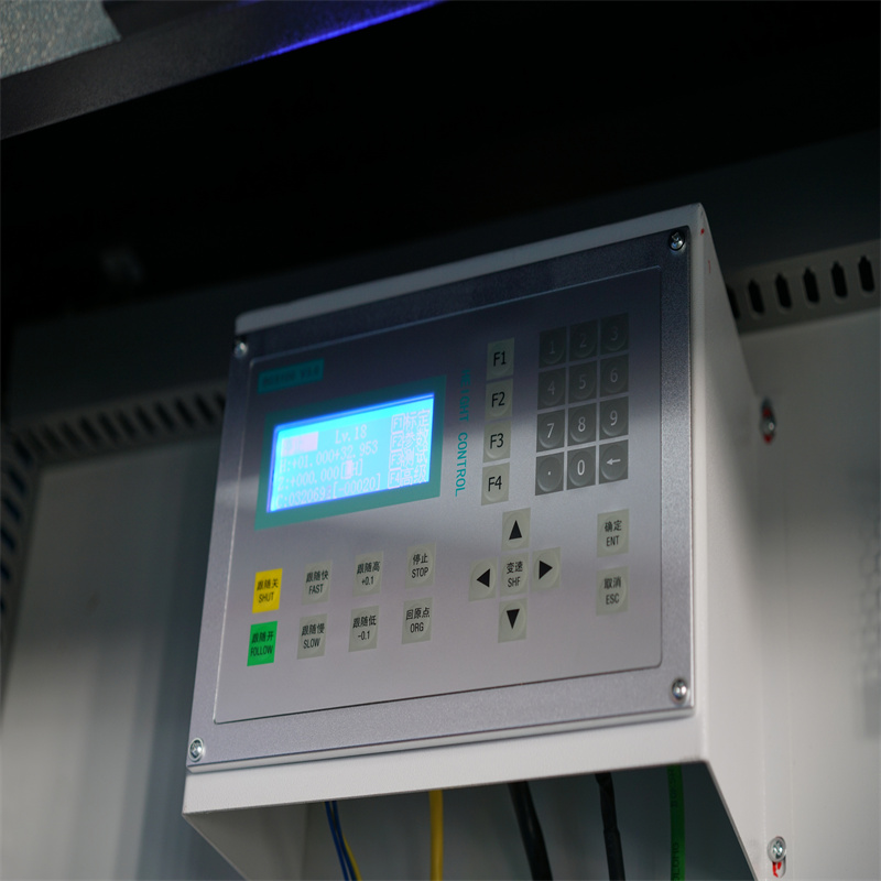 5mm स्टिल मेटल फाइबर लेजर काट्ने मेसिन Cnc पाना प्लेट मूल्य