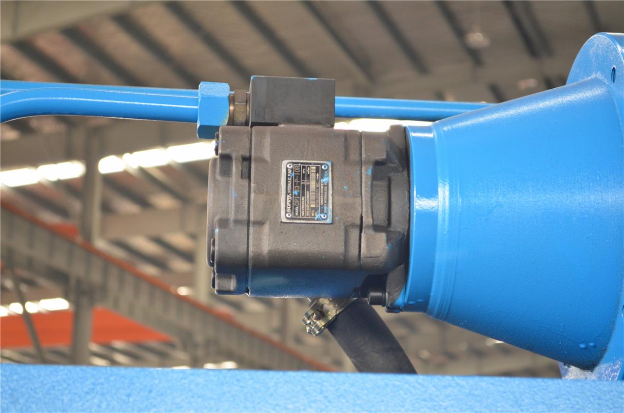 6*3200mm Guillotine Shears Metal Shear Hydraulic Iron Sheet Cutting Shearing Machine 6*3200mm गिलोटिन शियर धातु शियर हाइड्रोलिक फलामको पाना काट्ने मेसिन