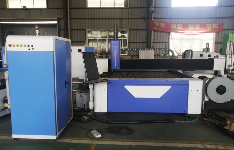 8mm 10mm Carbon Steel Laser Cutter 1530 4020 Cnc Fiber Laser Cutting Machine 8mm 10mm कार्बन स्टिल लेजर कटर 1530 4020 Cnc फाइबर लेजर काट्ने मेसिन