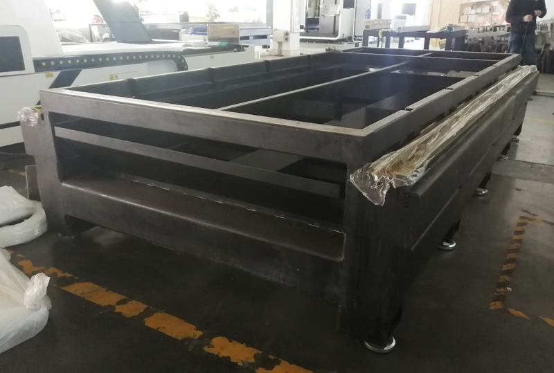 8mm 10mm Carbon Steel Laser Cutter 1530 4020 Cnc Fiber Laser Cutting Machine 8mm 10mm कार्बन स्टिल लेजर कटर 1530 4020 Cnc फाइबर लेजर काट्ने मेसिन