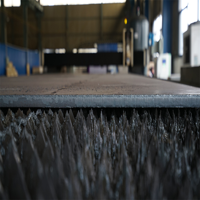 चीन उच्च गुणस्तर सस्तो 3kw फाइबर लेजर काट्ने मेसिन मूल्य