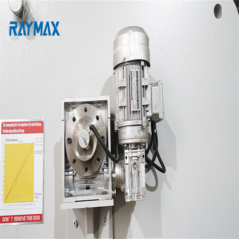 कारखाना सीधा हाइड्रोलिक कतरन मेसिन Qc11y-12x3200 गिलोटिन शियर