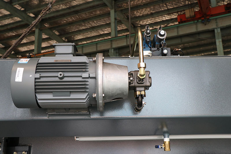 मेटल प्रेस ब्रेक Wc-63t3200 मेटल शीट झुकाउने मेसिन Cnc हाइड्रोलिक प्रेस ब्रेक