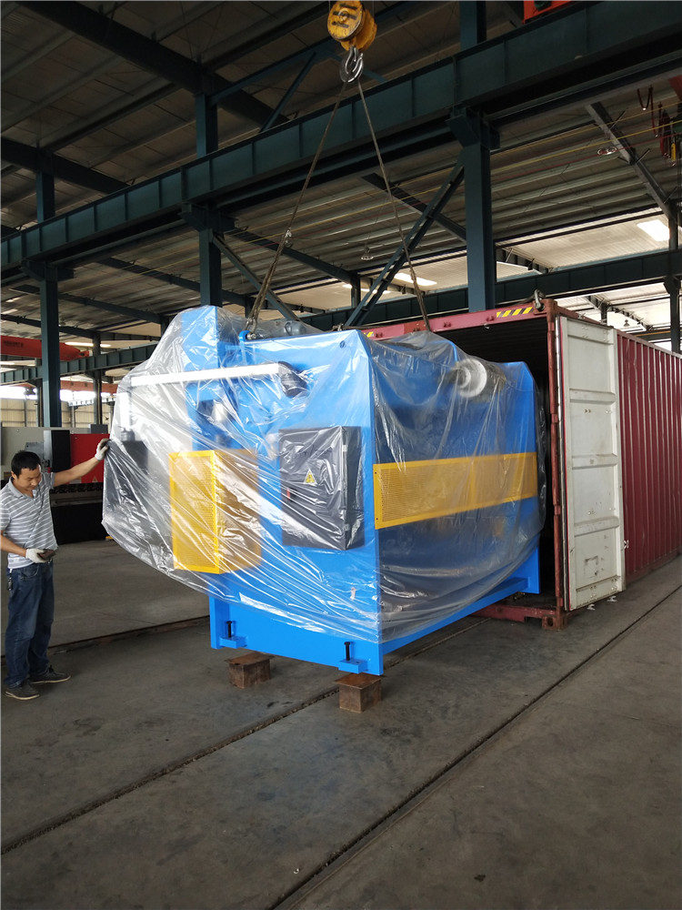 China Metal Hydraulic Press Brake Machine With Reasonable Price चाइना मेटल हाइड्रोलिक प्रेस ब्रेक मेसिन उचित मूल्यको साथ