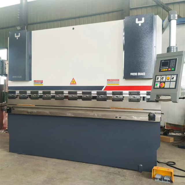China Stainless Steel Metal Sheet Bending Cnc Hydraulic Press Brake Machine चीन स्टेनलेस स्टील मेटल शीट झुकाउने सीएनसी हाइड्रोलिक प्रेस ब्रेक मिसिन