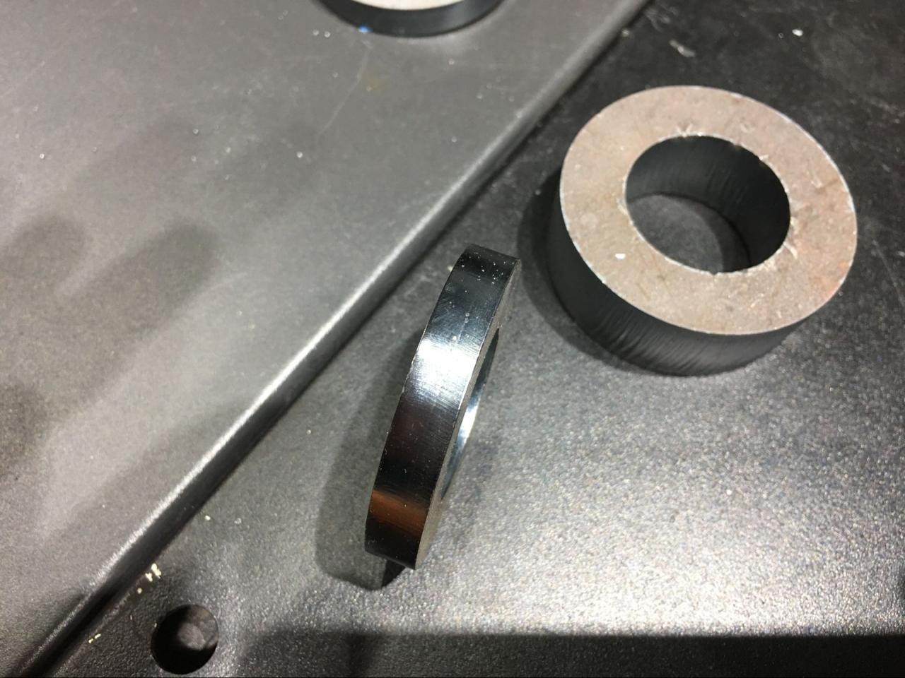 Cnc Fiber Laser Metal Cutting Machine 2000w Fiber Laser Cutting Machine Cnc फाइबर लेजर धातु काट्ने मेसिन 2000w फाइबर लेजर काट्ने मेसिन