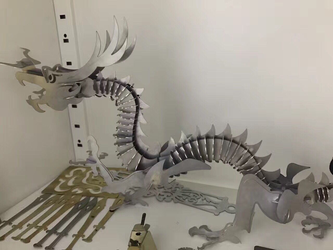 Cnc Fiber Laser Metal Cutting Machine 2000w Fiber Laser Cutting Machine Cnc फाइबर लेजर धातु काट्ने मेसिन 2000w फाइबर लेजर काट्ने मेसिन