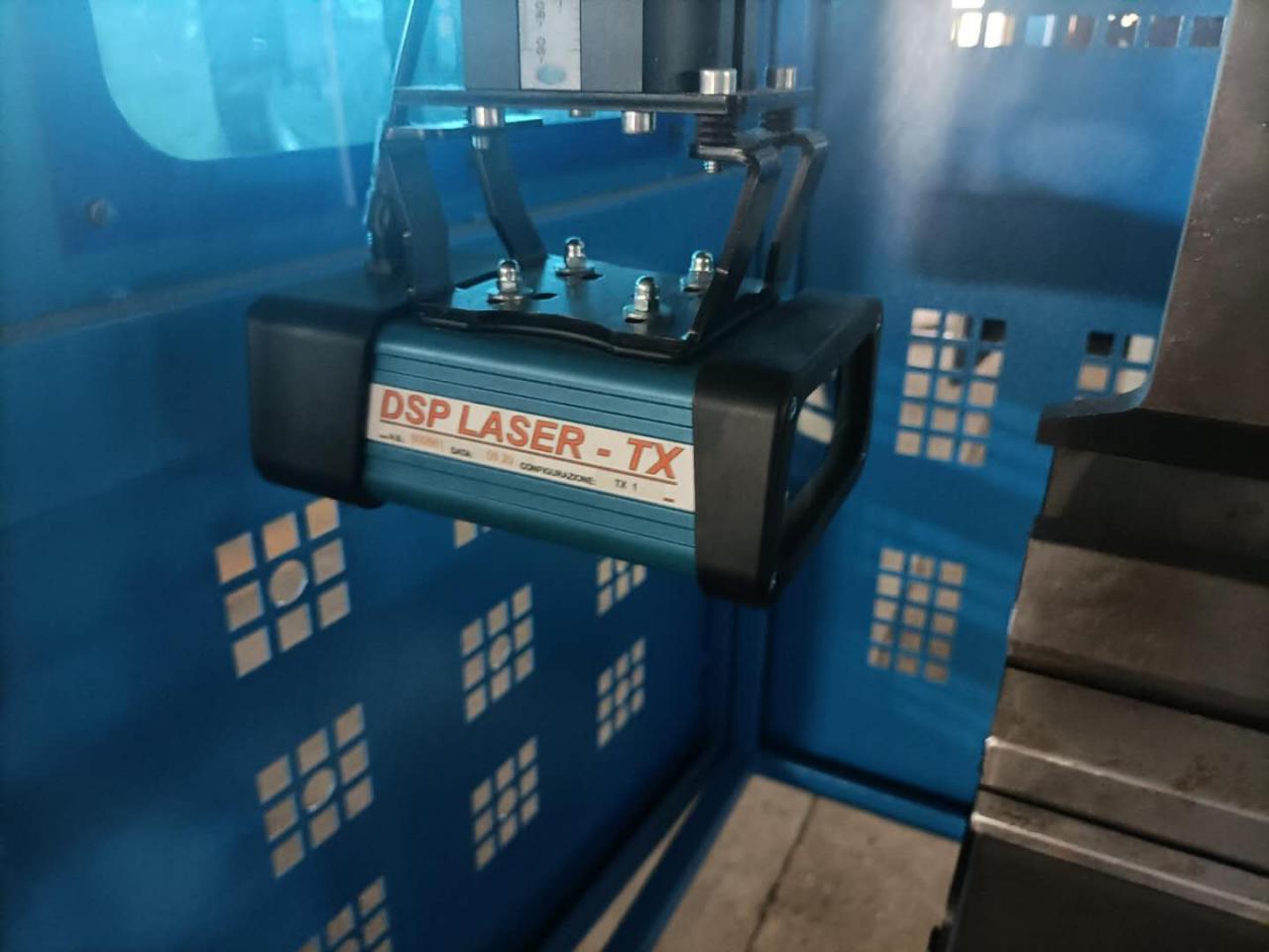 Cnc Hydraulic Press Brake Machine Bending Servo Electric Press Brake 40T Cnc हाइड्रोलिक प्रेस ब्रेक मेसिन झुकाउने सर्वो इलेक्ट्रिक प्रेस ब्रेक 40T