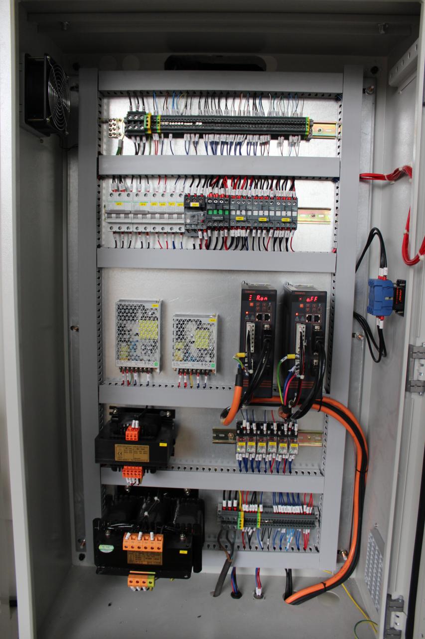 सीएनसी मेटल प्रेस ब्रेक मेसिन