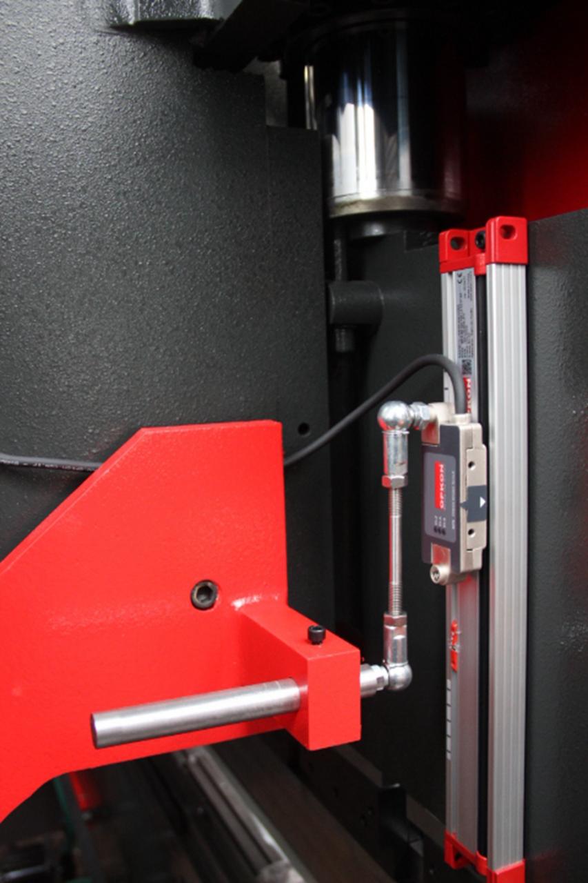 Delem Da66t 125 3+1 4+1 6+1 8+1 Cnc Hydraulic Press Brake For Metal Plate Bending Delem Da66t 125 3+1 4+1 6+1 8+1 Cnc हाइड्रोलिक प्रेस ब्रेक मेटल प्लेट बेन्डिङको लागि