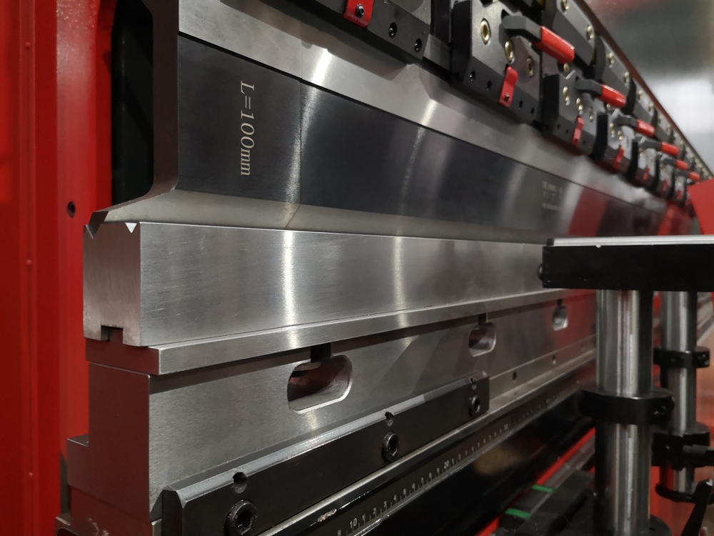 Delem Da66t 125 3+1 4+1 6+1 8+1 Cnc Hydraulic Press Brake For Metal Plate Bending Delem Da66t 125 3+1 4+1 6+1 8+1 Cnc हाइड्रोलिक प्रेस ब्रेक मेटल प्लेट बेन्डिङको लागि