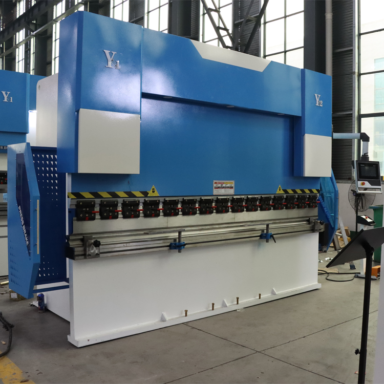 Electric Hydraulic Sheet 4 Axis Cnc Delem Press Brake 63t Metal Bending Machine इलेक्ट्रिक हाइड्रोलिक पाना 4 अक्ष Cnc Delem प्रेस ब्रेक 63t धातु झुकाउने मेसिन