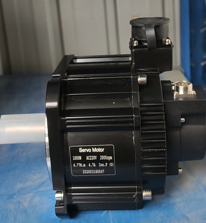 High Precision Fiber Laser Cutting Metal Stainless Steel Carbon 2000w उच्च परिशुद्धता फाइबर लेजर काट्ने धातु स्टेनलेस स्टील कार्बन 2000w