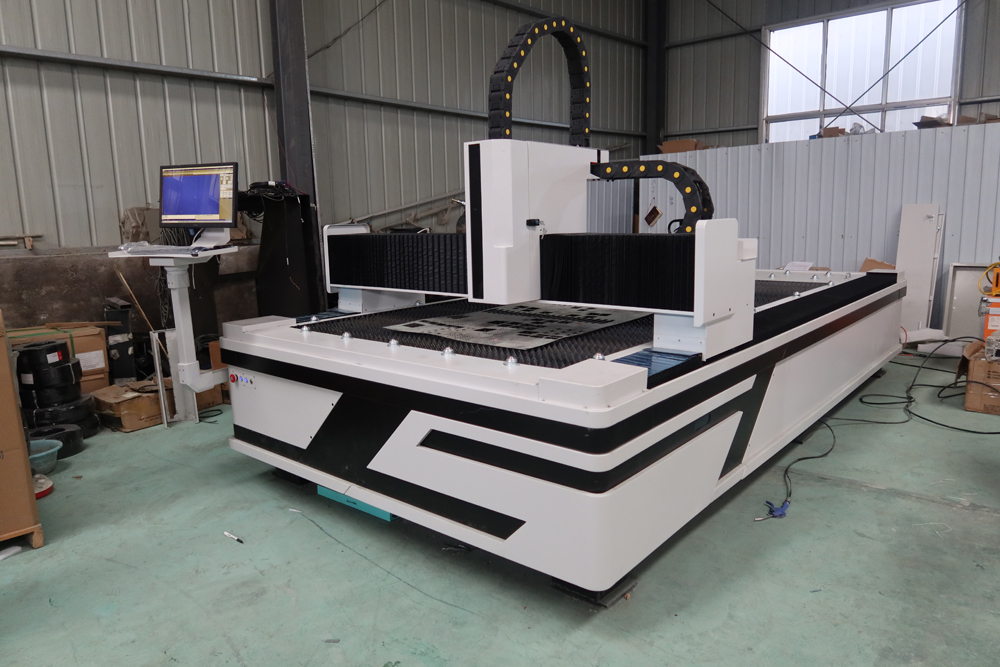 High Precision Fiber Laser Cutting Metal Stainless Steel Carbon 2000w उच्च परिशुद्धता फाइबर लेजर काट्ने धातु स्टेनलेस स्टील कार्बन 2000w