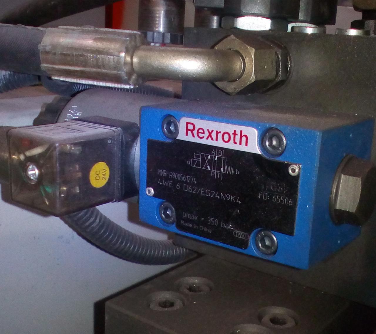 High Quality 3m Press Brake Machine Hydraulic 100 Ton For Sheet Metal Bending उच्च गुणस्तरको 3m प्रेस ब्रेक मेसिन हाइड्रोलिक 100 टन पाना धातु झुकाउनको लागि