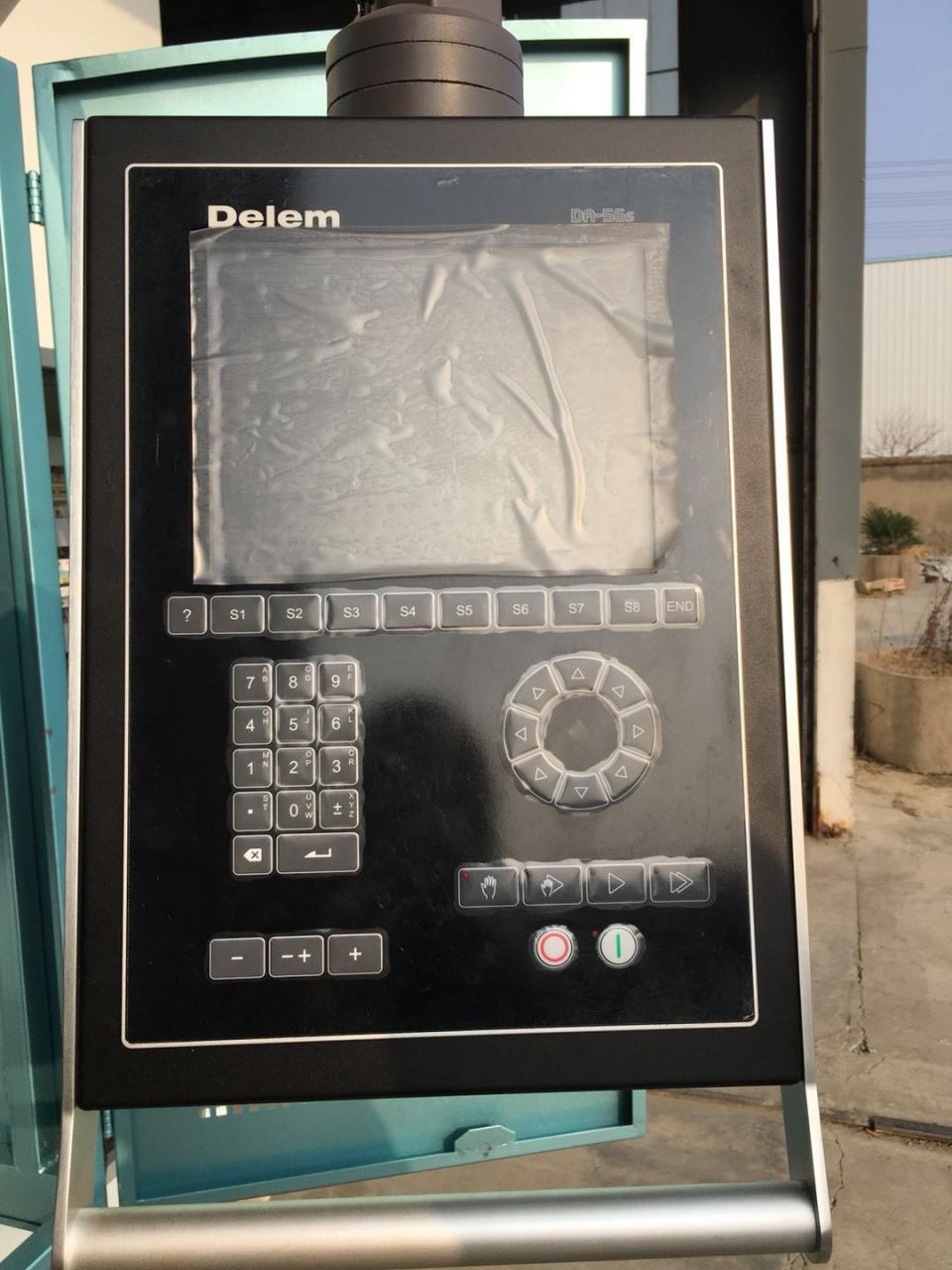 Hydraulic Stainless Steel Wc67y/k-300/6000 Mould Crowning Press Brake हाइड्रोलिक स्टेनलेस स्टील Wc67y/k-300/6000 मोल्ड क्राउनिंग प्रेस ब्रेक