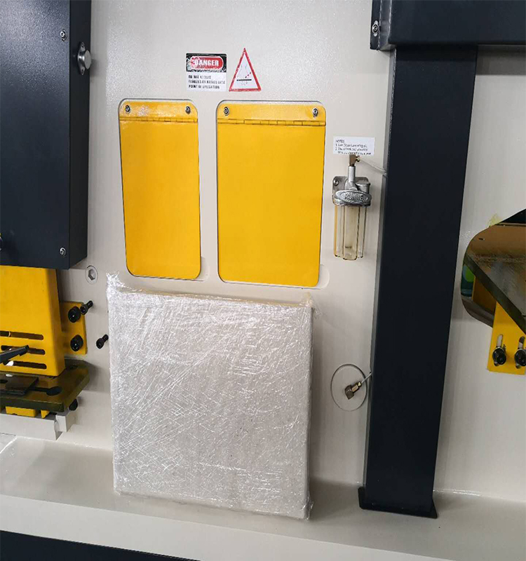 Metal Cutting Hydraulic Steelworkers Machine For Punching Cropping Notching Cutting धातु काट्ने हाइड्रोलिक स्टिलवर्कर्स मेशिन पंचिंग क्रपिङ नोचिङ कटिङका लागि