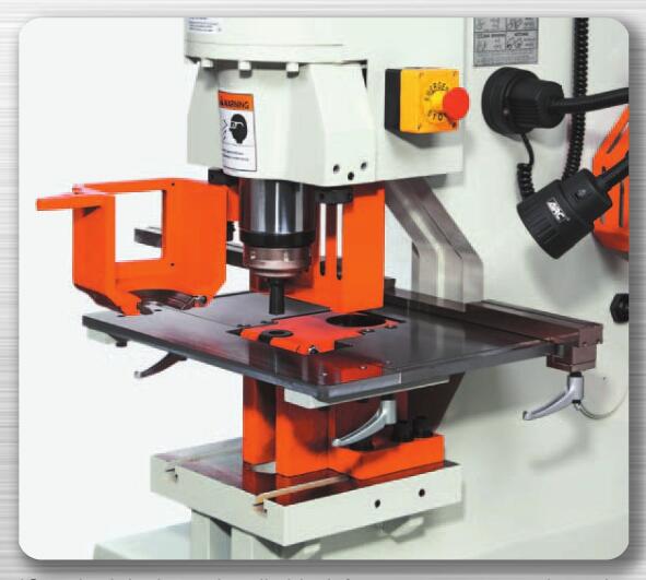 Metal Hydraulic IronWorker Machine Punching And Shearing Machine मेटल हाइड्रोलिक आइरन वर्कर मेसिन पंचिंग र कपाल काट्ने मेसिन