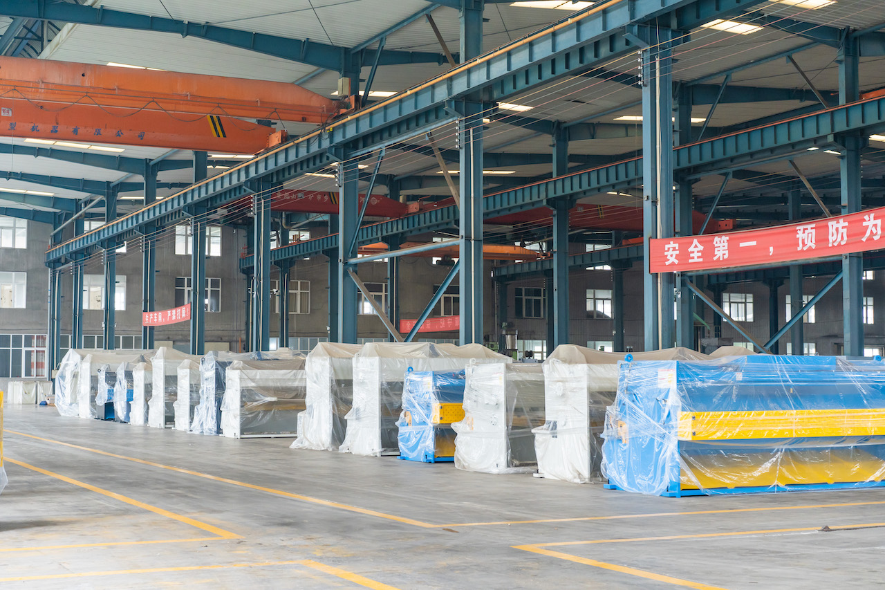 Qc11y 8x3200 Sheet Metal Shearing Machine Steel Plate Hydraulic Shearing Machine Qc11y 8x3200 शीट मेटल श्यायरिङ मेसिन स्टिल प्लेट हाइड्रोलिक सियरिङ मेसिन