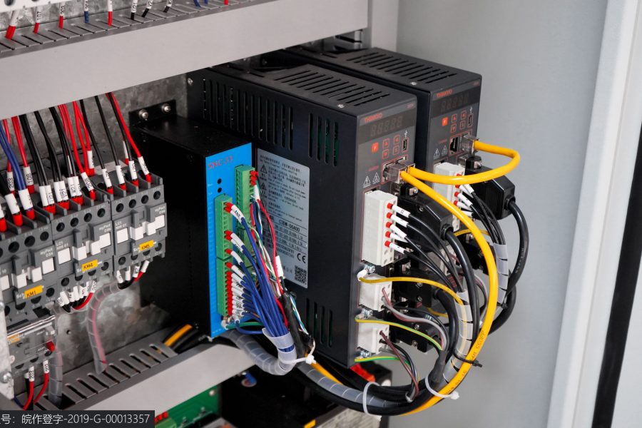 Wc67 Hydraulic Press Brake / CNC Press Bending Machine / Plate Bending Machine China Wc67 हाइड्रोलिक प्रेस ब्रेक / CNC प्रेस बेन्डिंग मेसिन / प्लेट बेन्डिंग मेसिन चीन