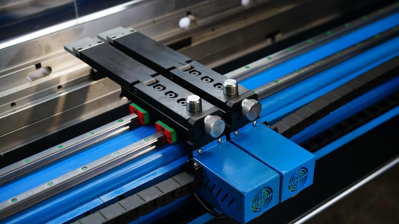 Wc67k-400T Cnc Plc म्यानुअल पाना झुकाउने मेसिन हाइड्रोलिक Nc प्रेस ब्रेक मेसिन