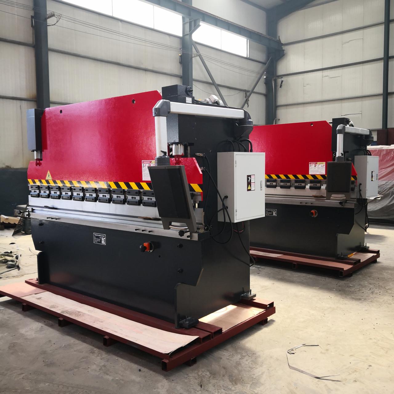 Wc67y-160 4000 Hydraulic Press Brake Cnc Metal Bending Machine For 4000mm Width Steel Wc67y-160 4000 हाइड्रोलिक प्रेस ब्रेक Cnc मेटल बेन्डिङ मेसिन 4000mm चौडाइको स्टिलको लागि