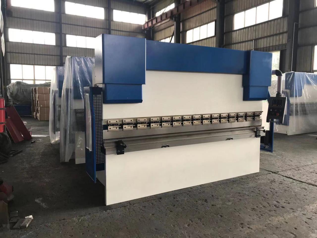 Wc67y-65/2500 Oem Hydraulic Press Brake Machine Steel Bending Machine Wc67y-65/2500 Oem हाइड्रोलिक प्रेस ब्रेक मेसिन स्टील झुकाउने मेसिन