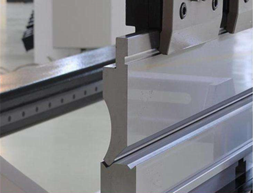 Wc67yk 80 100 160 200 टन 3200mm E21 Nc पाना धातु तेल हाइड्रोलिक प्रेस ब्रेक मूल्य