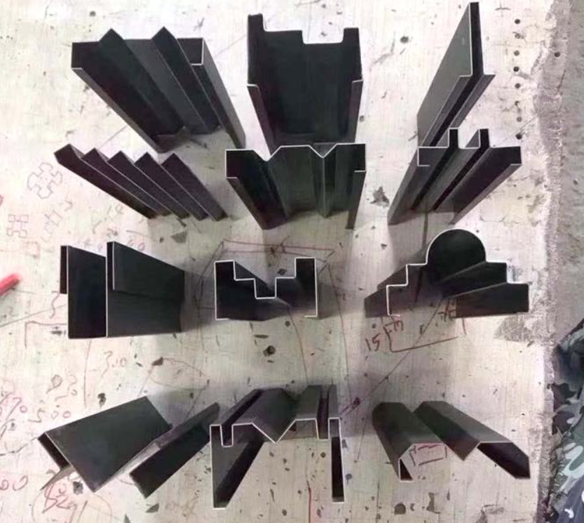 Wc67yk 80 100 160 200 Ton 3200mm E21 Nc Sheet Metal Oil Hydraulic Press Brake Price Wc67yk 80 100 160 200 टन 3200mm E21 Nc पाना धातु तेल हाइड्रोलिक प्रेस ब्रेक मूल्य