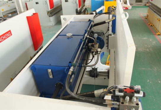 Wc67yk 80 100 160 200 Ton 3200mm E21 Nc Sheet Metal Oil Hydraulic Press Brake Price Wc67yk 80 100 160 200 टन 3200mm E21 Nc पाना धातु तेल हाइड्रोलिक प्रेस ब्रेक मूल्य